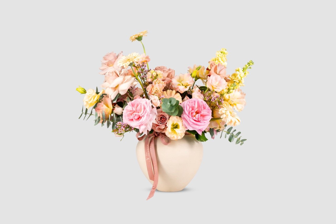 Medium Pink Delight floral arrangement	