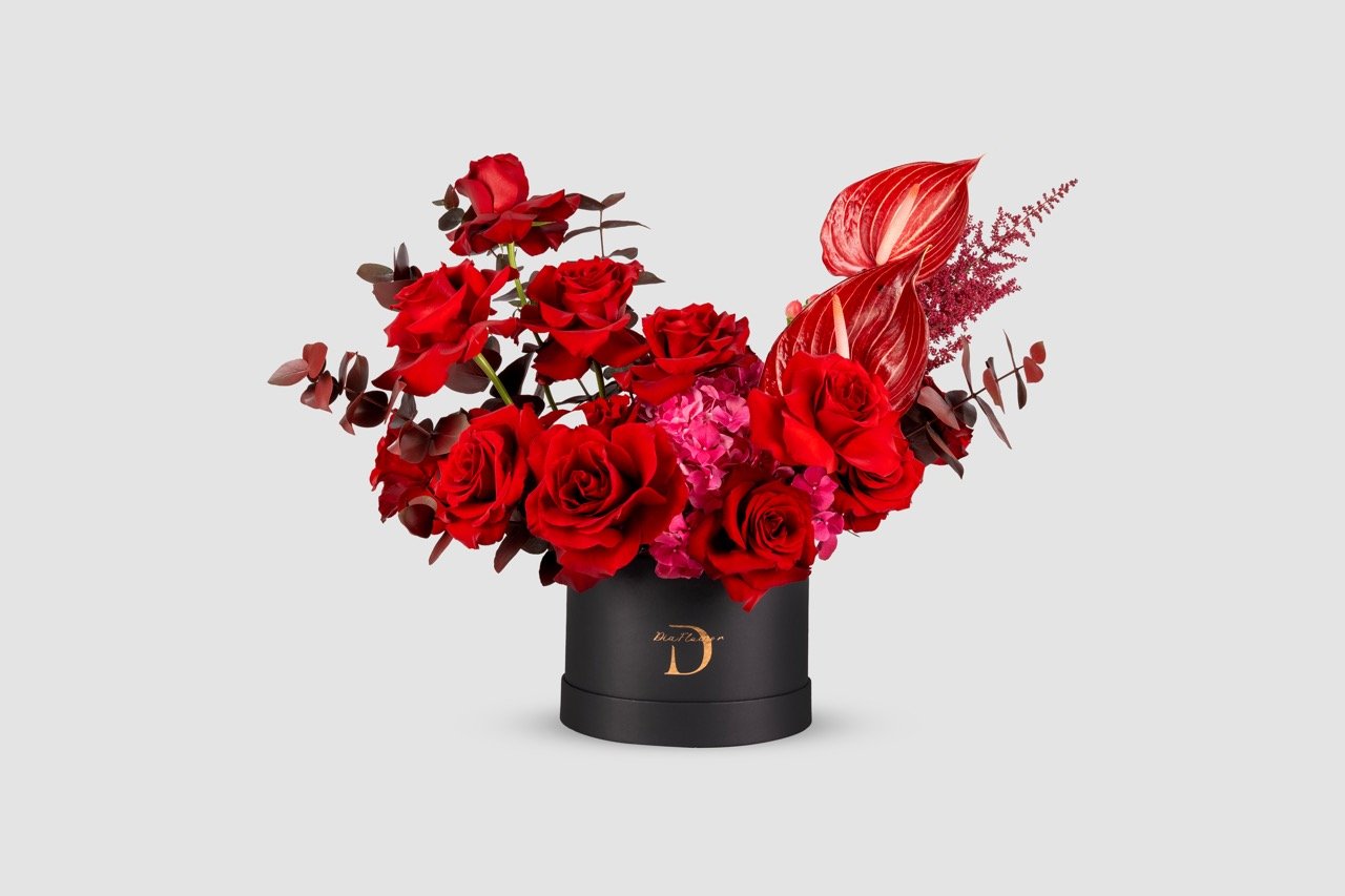 Small Saffron Passion floral arrangement	