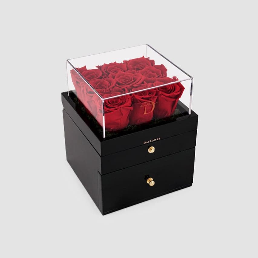 Everlasting Treasure S with red preserved roses
