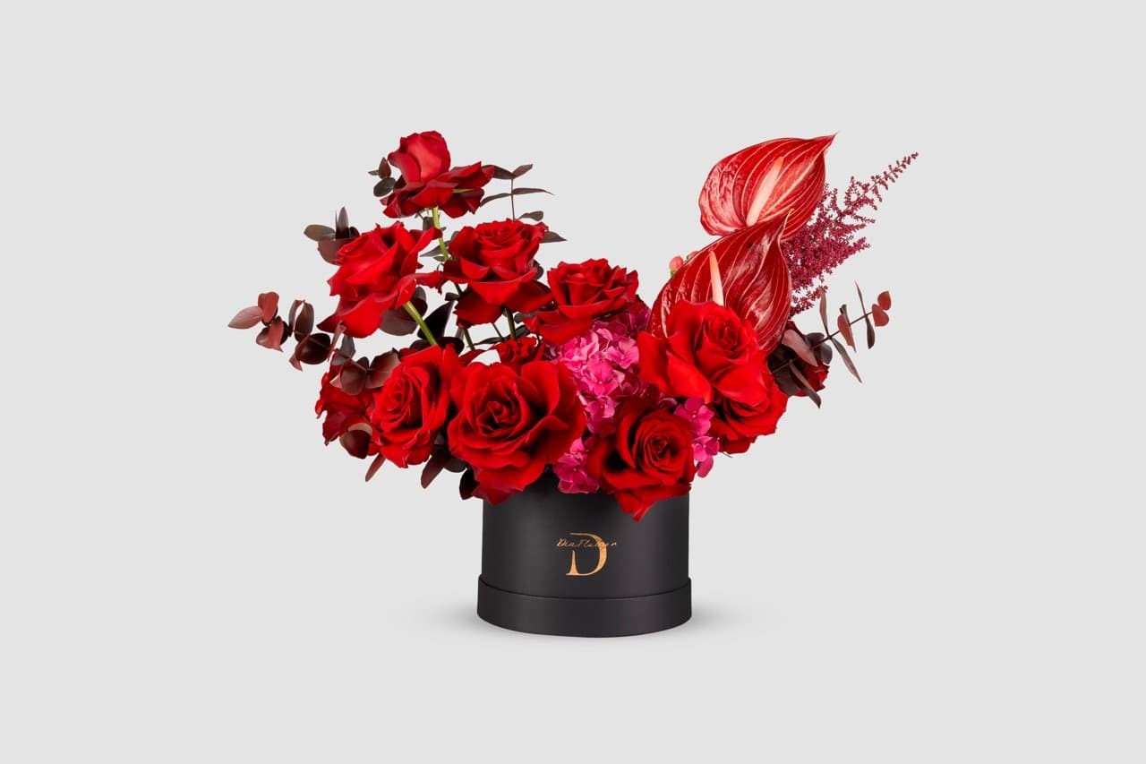 Small Saffron Passion floral arrangement	