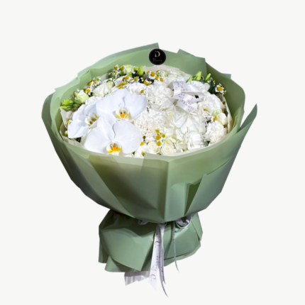 Hydrangea white, Spray Rose white, Carnation White, Eustoma white, Rose white, Tanacetum, Phalaeonopsis white